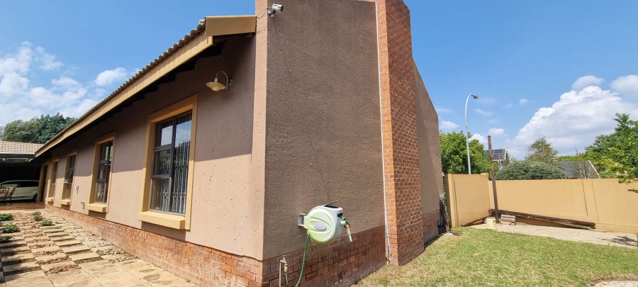 3 Bedroom Property for Sale in Heuwelsig Free State